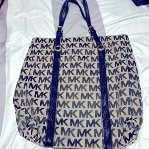 Michael Kors Monogram Sequin Stripe Black Jacquard tote